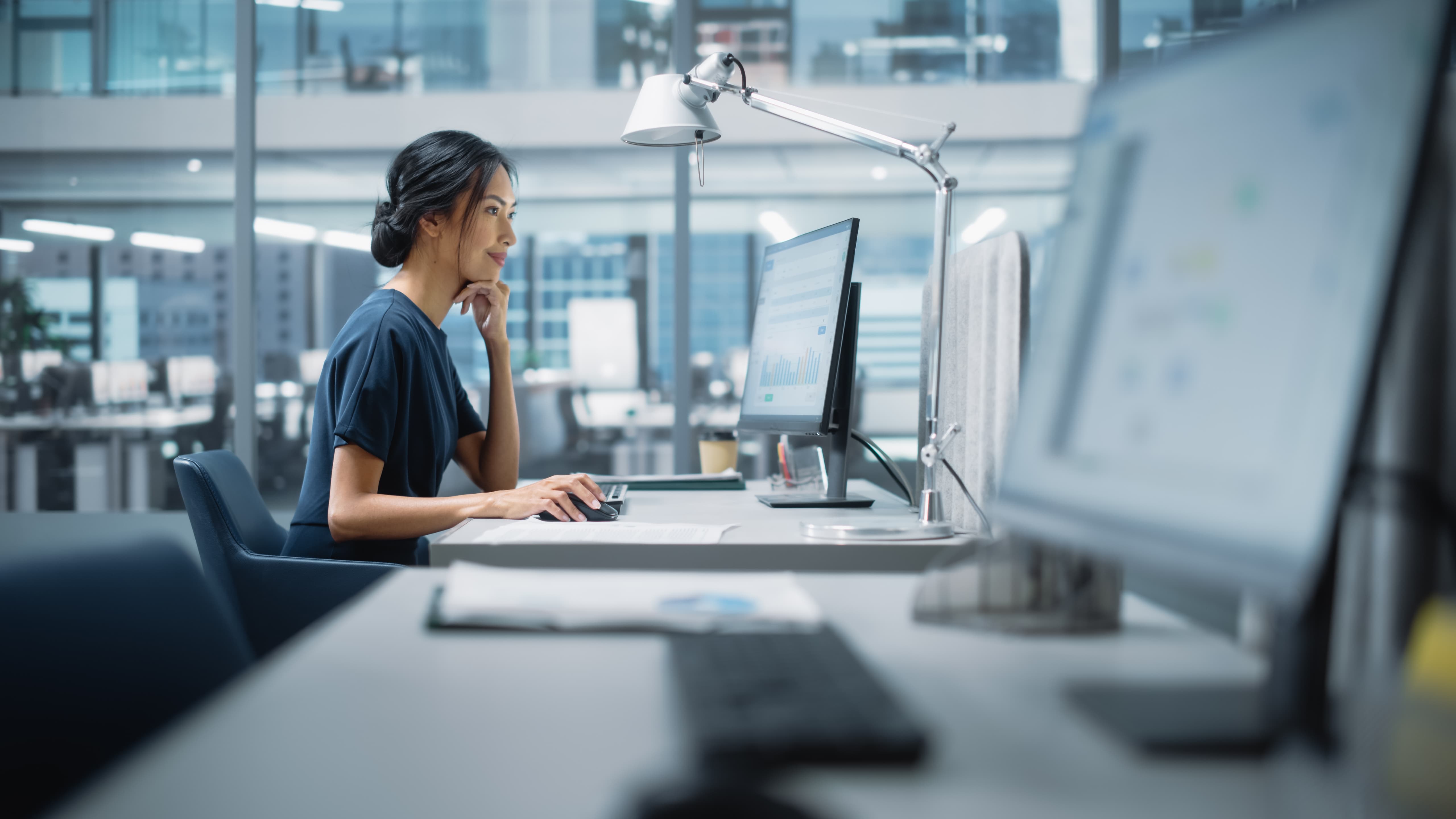 desk worker
