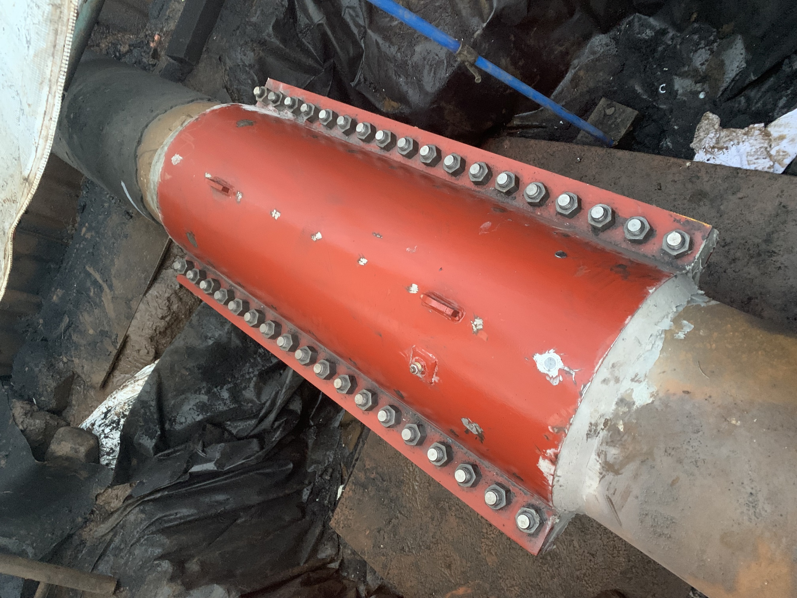 Epoxy shell 18 inch pipeline repair